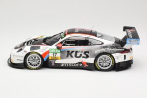 Porsche 911 991.2 GT3 R Kus Team 75 Bernhard #17 M. Ammermüller / M. Jaminet ADAC GT Masters 2017 Minichamps 1:18 155176917 M — image 3 sur 6