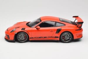 Porsche 911 991.2 GT3 RS Lava Orange & Jantes Argent Minichamps 1:18 155068225 Métal Moulé — image 3 sur 6