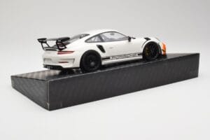Porsche 911 991.2 GT3 RS Manthey Racing Blanc & Bleu & Orange Minichamps 1:18 MR-911-GT3RS-1805 Métal Moulé — image 3 sur 6
