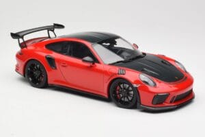 Porsche 911 991.2 GT3 RS Weissach Package Rouge avec Jantes Noires Minichamps 1:18 155068230 Métal Moulé — image 4 sur 6