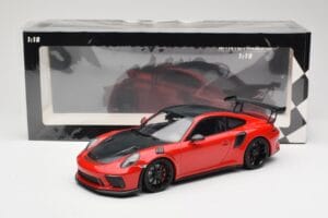 Porsche 911 991.2 GT3 RS Weissach Package Rouge avec Jantes Noires Minichamps 1:18 155068230 Métal Moulé — image 6 sur 6