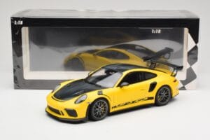Porsche 911 991.2 GT3 RS Jaune Weissach Package Platinum Wheels Minichamps 1:18 155068221 Métal Moulé — image 6 sur 6