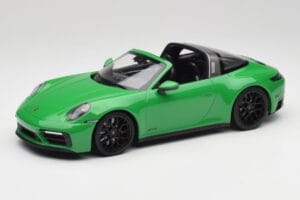 Porsche 911 991.2 Targa 4 GTS British Racing Vert Minichamps 1:18 155061065 Métal Moulé