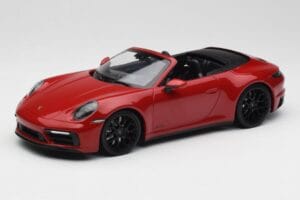 Porsche 911 992 Carrera 4 GTS Cabriolet Rouge Minichamps 1:18 155063032 Métal Moulé