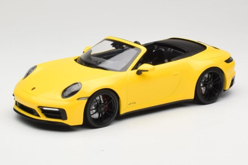 Porsche 911 992 Carrera 4 GTS Cabriolet Jaune Minichamps 1:18 155063030 Métal Moulé
