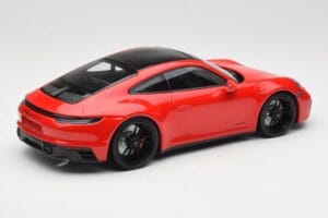 Porsche 911 992 Carrera 4 GTS Rouge Minichamps 1:18 155063100 Métal Moulé — image 2 sur 6