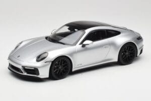 Porsche 911 992 Carrera 4 GTS Argent Minichamps 1:18 155063104 Métal Moulé