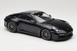 Porsche 911 992 Carrera 4S Blue Metallic Minichamps 1:18 155067321 Métal Moulé — image 4 sur 6
