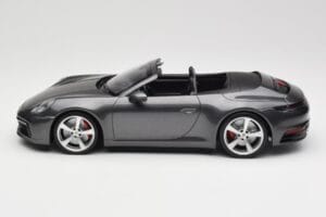 Porsche 911 992 Carrera 4S Cabriolet Agate Grey Metallic Minichamps 1:18 155067336 Métal Moulé — image 3 sur 6