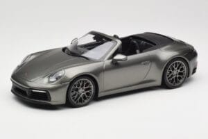 Porsche 911 992 Carrera 4S Cabriolet Mamba Green Metallic Minichamps 1:18 155067337 Métal Moulé