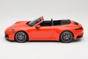 Porsche 911 992 Carrera 4S Cabriolet Orange Minichamps 1:18 155067334 Métal Moulé — image 3 sur 6