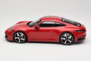 Porsche 911 992 Carrera 4S Carmine Red Minichamps 1:18 155067326 Métal Moulé — image 3 sur 6