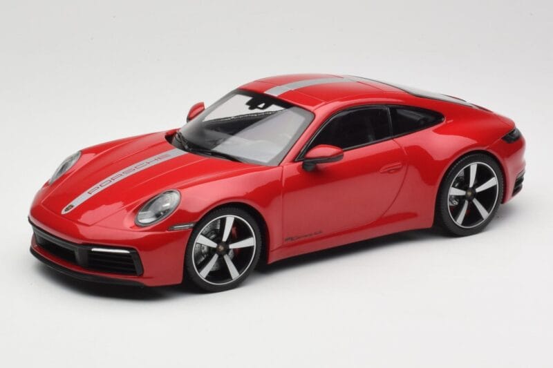 Porsche 911 992 Carrera 4S Carmine Red Minichamps 1:18 155067326 Métal Moulé