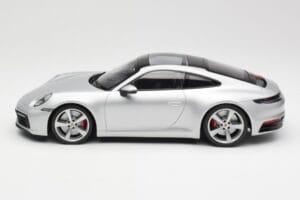 Porsche 911 992 Carrera 4S Argent Minichamps 1:18 155067322 Métal Moulé — image 3 sur 6