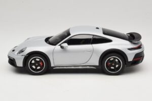 Porsche 911 992 Dakar Ice Grey Metallic Norev 1:18 187242 Métal Moulé — image 4 sur 8