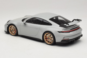Porsche 911 992 GT3 Chalk Jantes Dorées Minichamps 1:18 117069001 Métal Moulé — image 5 sur 6