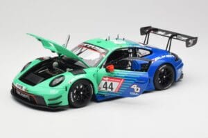 Porsche 911 992 GT3 R Falken #44 D. Eriksson / T. Heinemann 24 Hours of Nurburgring 2023 Minichamps 1:18 113236344 Métal Moul — image 2 sur 8