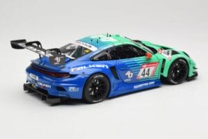 Porsche 911 992 GT3 R Falken #44 D. Eriksson / T. Heinemann 24 Hours of Nurburgring 2023 Minichamps 1:18 113236344 Métal Moul — image 3 sur 8