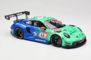 Porsche 911 992 GT3 R Falken #44 D. Eriksson / T. Heinemann 24 Hours of Nurburgring 2023 Minichamps 1:18 113236344 Métal Moul — image 6 sur 8