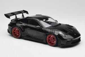Porsche 911 992 GT3 RS Noir & Roues Rouges & Décor Noir Minichamps 1:18 153062240 Métal Moulé — image 4 sur 6
