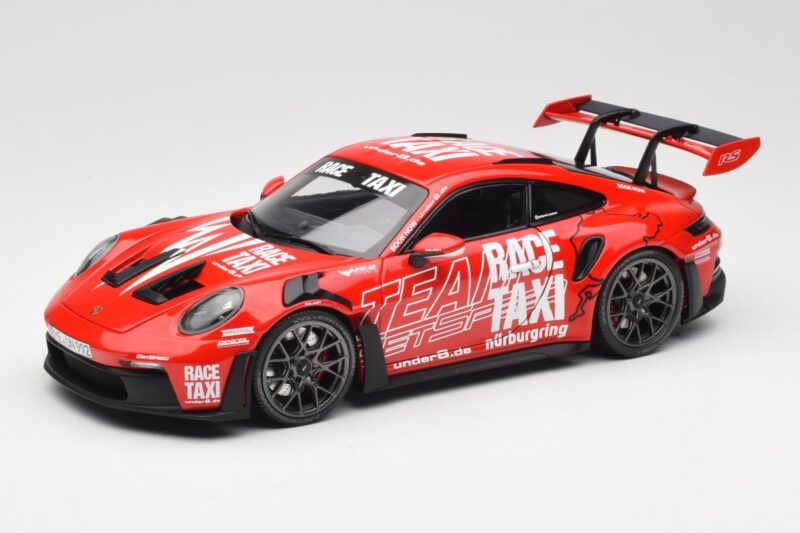 Porsche 911 992 GT3 RS Getspeed Race Taxi Guards Red Minichamps 1:18 110062040 Métal Moulé