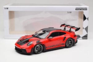 Porsche 911 992 GT3 RS Guards Rouge & Roues Argent Weissach Package Minichamps 1:18 153062246 Métal Moulé — image 6 sur 6