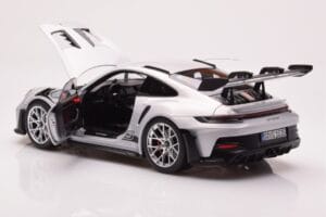 Porsche 911 992 GT3 RS Ice Gris Norev 1:18 187359 Métal Moulé — image 5 sur 8