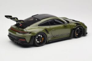 Porsche 911 992 GT3 RS Nato Olive & Black Wheels Minichamps 1:18 110062027 Métal Moulé — image 3 sur 8