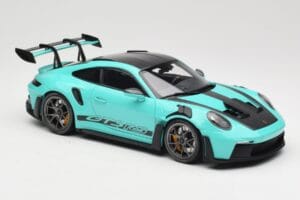 Porsche 911 992 GT3 RS Python Green & Dark Silver Wheels Minichamps 1:18 110062026 Métal Moulé — image 6 sur 8