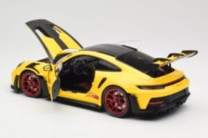 Porsche 911 992 GT3 RS Racing Yellow Weissach Package & Red Wheels Minichamps 1:18 110062025 Métal Moulé — image 5 sur 8