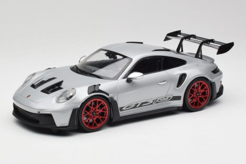Porsche 911 992 GT3 RS Argent & Roues Rouges Minichamps 1:18 153062241 Métal Moulé
