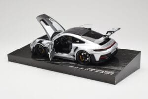 Porsche 911 992 GT3 RS Argent Weissach Package Minichamps 1:18 110062020 Métal Moulé — image 5 sur 8