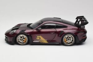 Porsche 911 992 GT3 RS Ultraviolet & Jantes Argent Minichamps 1:18 110062029 Métal Moulé — image 4 sur 8