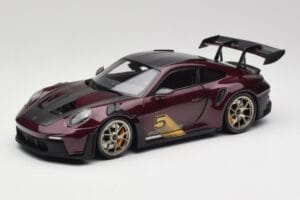 Porsche 911 992 GT3 RS Ultraviolet & Jantes Argent Minichamps 1:18 110062029 Métal Moulé