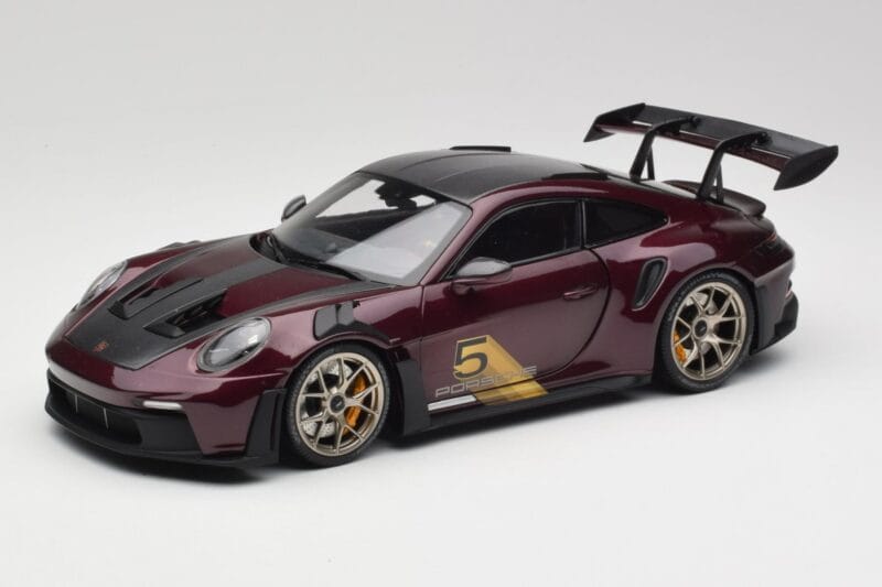 Porsche 911 992 GT3 RS Ultraviolet & Jantes Argent Minichamps 1:18 110062029 Métal Moulé
