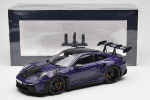 Porsche 911 992 GT3 RS Weissach Package Ultraviolet Norev 1:18 187368 Métal Moulé — image 8 sur 8