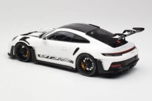 Porsche 911 992 GT3 RS Blanc & Roues Noires Minichamps 1:18 155062230 Métal Moulé — image 5 sur 6