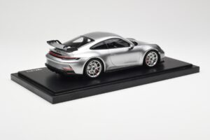 Porsche 911 992 GT3 Argent Minichamps 1:18 WAP0211510M004 Résine — image 2 sur 7