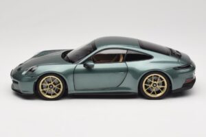 Porsche 911 992 GT3 Touring Package Malachite Green Metallic Norev 1:18 187382 Métal Moulé — image 4 sur 8