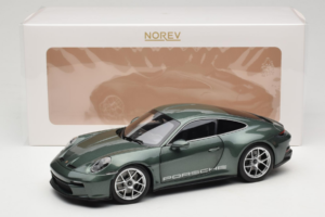 Porsche 911 992 S/T Malachite Green Metallic Norev 1:18 187472 Métal Moulé — image 8 sur 8