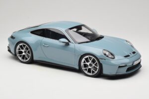 Porsche 911 992 S/T Meisenblau Norev 1:12 127550 Métal Moulé — image 4 sur 6