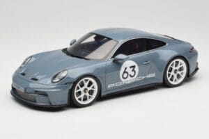 Porsche 911 992 ST Gentian Blue Metallic GT Spirit 1:18 GT491 Résine