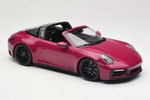 Porsche 911 992 Targa 4 GTS Rubystar Minichamps 1:18 155061066 Métal Moulé — image 4 sur 6