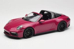 Porsche 911 992 Targa 4 GTS Rubystar Minichamps 1:18 155061066 Métal Moulé