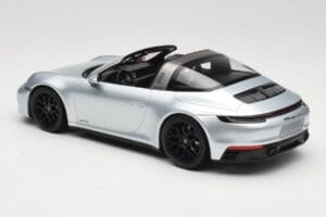 Porsche 911 992 Targa 4 GTS Argent Minichamps 1:18 155061061 Métal Moulé — image 5 sur 6