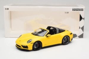 Porsche 911 992 Targa 4 GTS Jaune Minichamps 1:18 153061064 Métal Moulé — image 6 sur 6