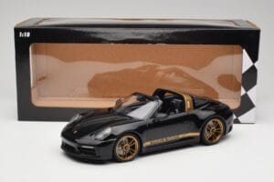 Porsche 911 992 Targa Porsche Design Noir & Or Concept Minichamps 1:18 PORSCHE001 Métal Moulé — image 6 sur 6