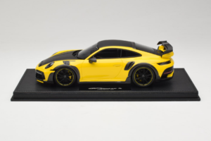 Porsche 911 992 TechArt GTstreet R Jaune Avec Roues Noires TechArt 1:18 REMC011 Résine