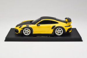 Porsche 911 992 TechArt GTstreet R Jaune Avec Roues Blanches TechArt 1:18 REMC015 Résine