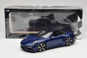Porsche 911 992 Turbo S Cabriolet Blue Metallic Minichamps 1:18 155069081 Métal Moulé — image 6 sur 6